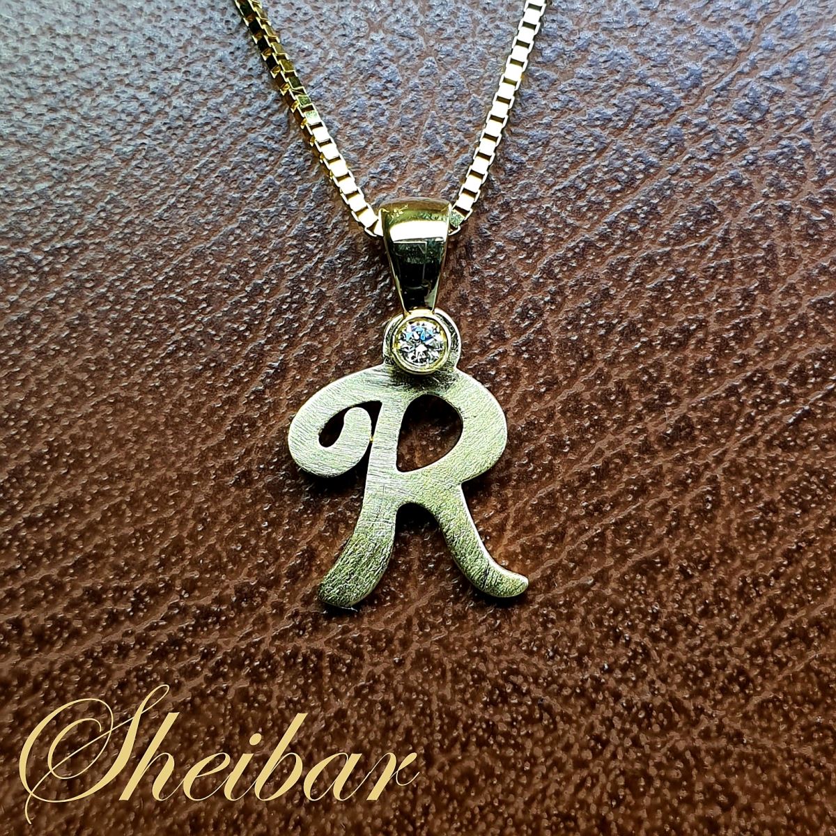 שרשרת אות מזהב- תליון R