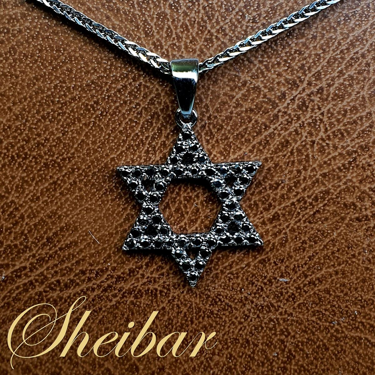 מגן דוד יהלומים שחורים לגבר