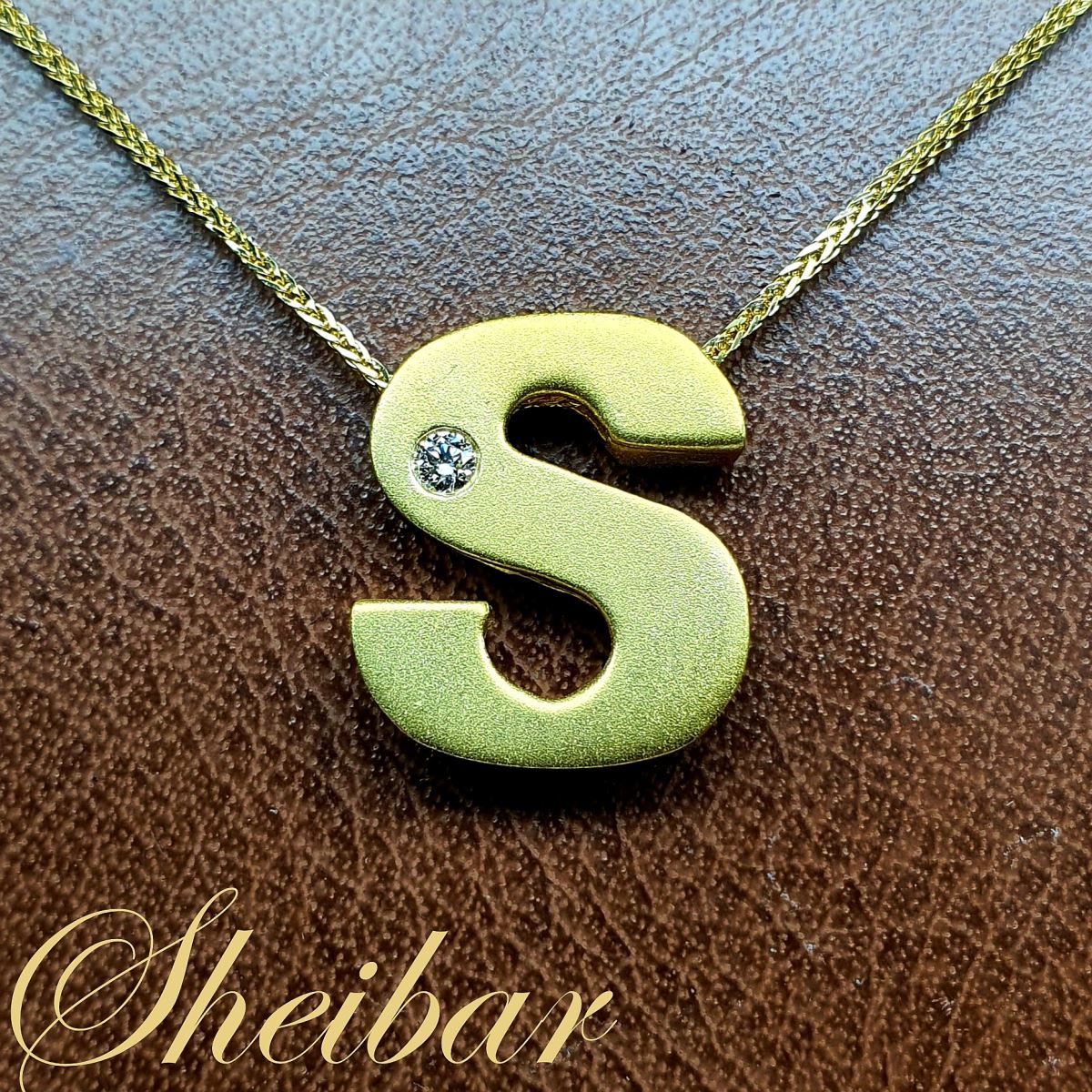 שרשרת אות מזהב- תליון S
